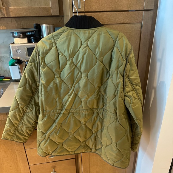 Coach Olive Green Quilted Jacket. Size large. Paid $890 including tax - Picture 4 of 8